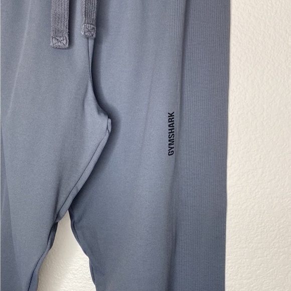 Gymshark pause joggers women’s small grey EUC - Picture 2 of 4